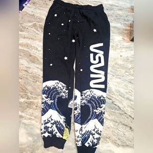 NASA Space Shuttle Joggers M Black Hokusai Wave Rocket Graphic Sweatpants
